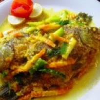 Lele Goreng Bumbu Acar Kuning