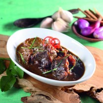 Semur Kambing Aroma Daun Jeruk