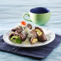 Dadar Gulung Cokelat Pisang Keju