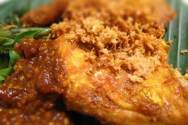 Ayam Penyet Istimewa