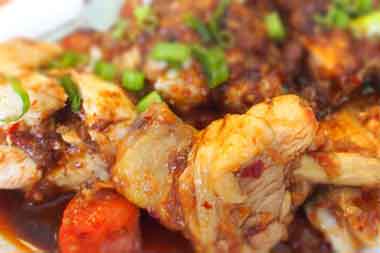 Rica rica Ayam Pedas