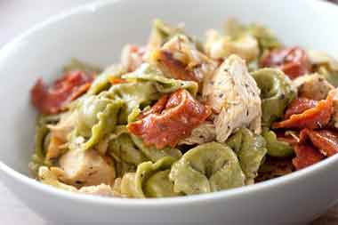 Tortellini Isi Ayam Saus Cream