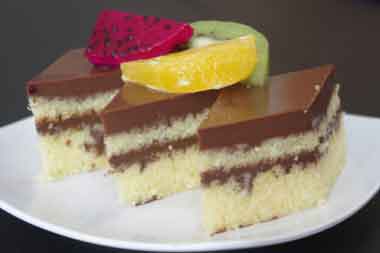 Cake Pandan Lapis Pudding Koktail