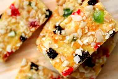 Kue Kering Kismis Kenari